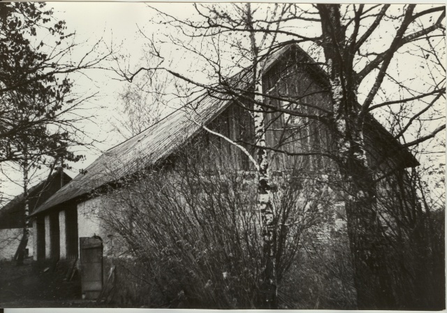 Photo and negative farm adjacent building in Järva-Jaani rural municipality in Jalgsema village 1981