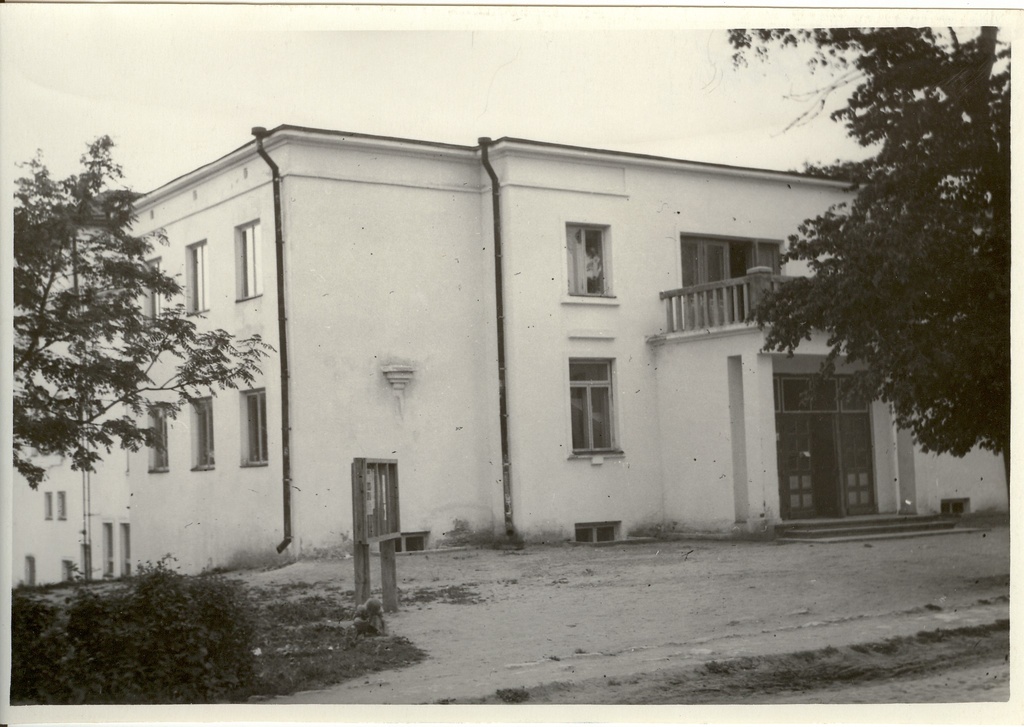 Photo, Järva-Jaani cultural house in 1953.