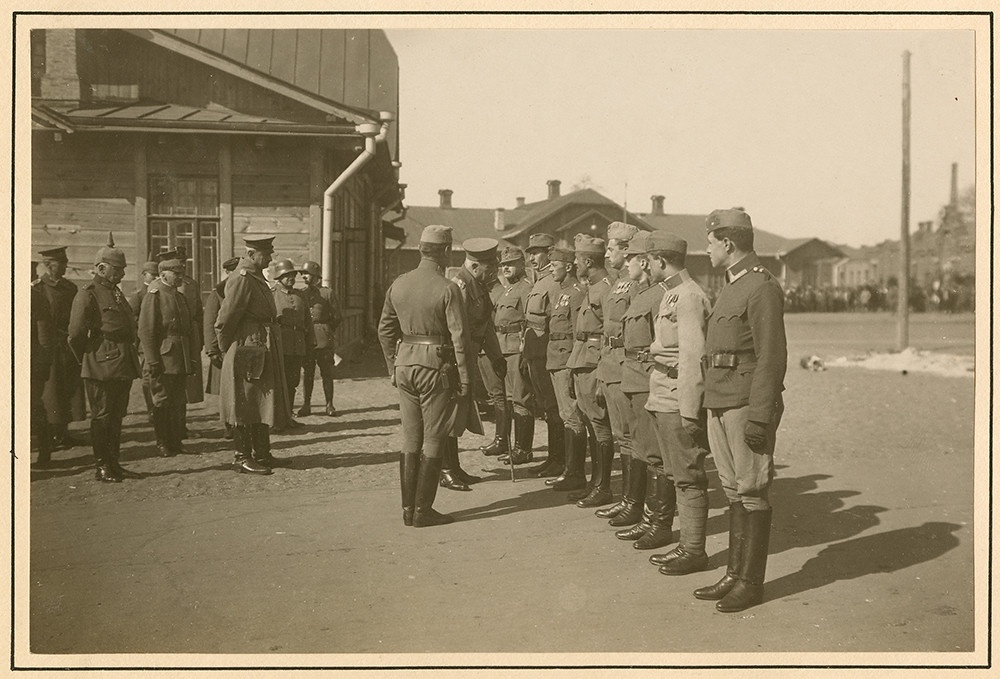 [troops being reviewed in Yekaterinoslav]