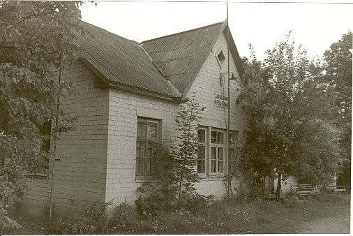 Photo, Järva-Jaani former railway station 1984.