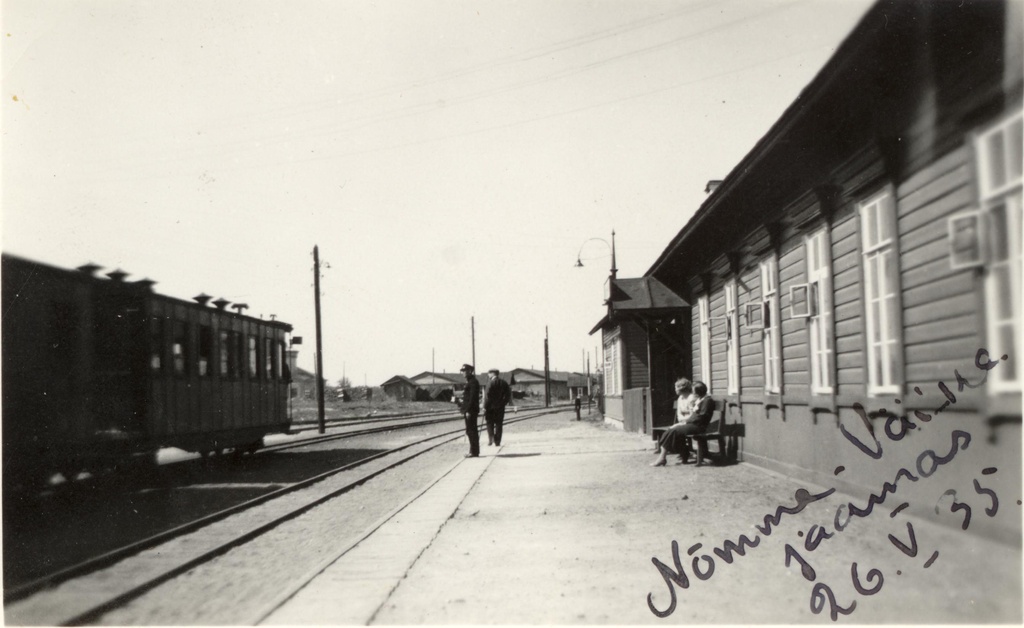 Nõmme-small Station Building