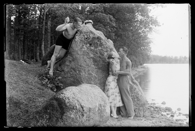 Two young men and Miss Saadjärve ? At the beach, Kalevipoja stone ? At