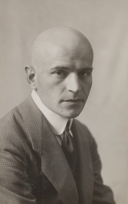 Artur Adson  duplicate photo