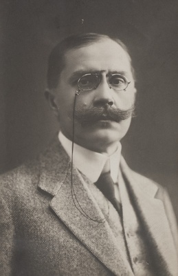 Eduard Vilde  duplicate photo