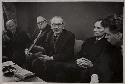Pressikonverents Kirjanike Majas 14. veebruaril 1964. Juhan  Liivi 100. a juubeli veetmise asjus  similar photo