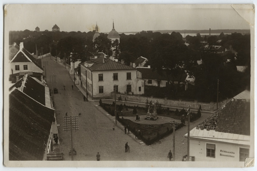 Kuressaare - Lossi Street and Kuressaare Memorial Stadium for those who fell in the Estonian War of Liberty