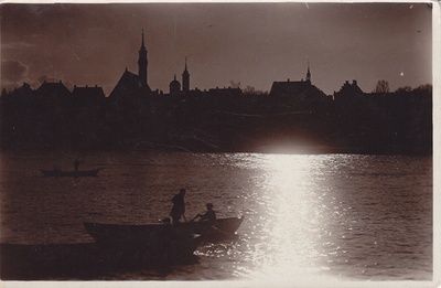 View on Narva at night  duplicate photo