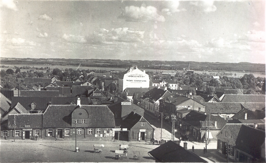 Photo. Võru. Share of the general view of Võru city from the tower of the Lutheran Church towards Jüri Street.