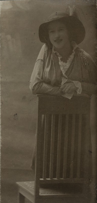 Emma Elisabeth Oinas, 1917