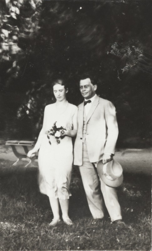 Elo ja Friedebert Tuglas Haapsalus 1932. aastal