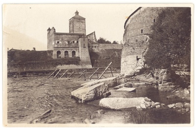 Narva Fortress and Ivangorodi Fortress  duplicate photo