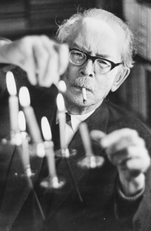 Friedebert Tuglase fotoportree