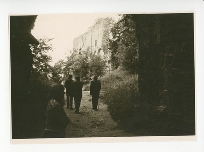 Friedebert Tuglas lossimägedes, 1962  duplicate photo