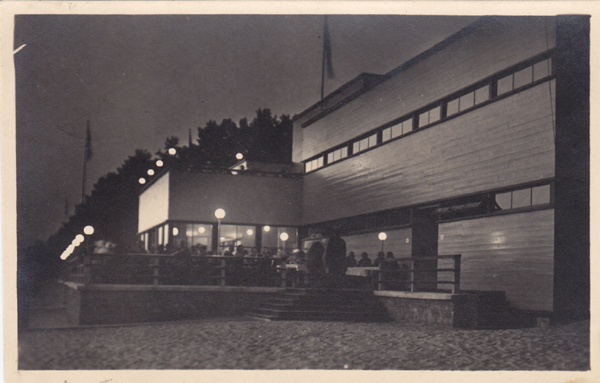 Narva-jõesuu. Beach building