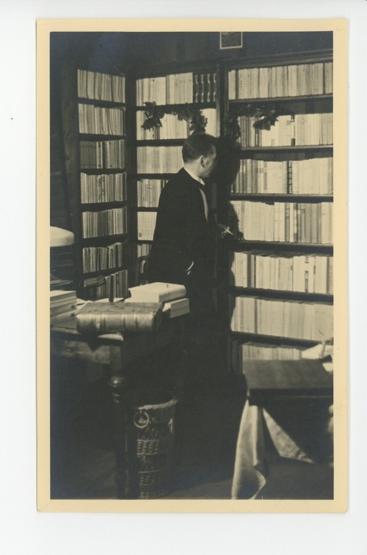 Friedebert Tuglas oma töökabinetis, 02.03.1936