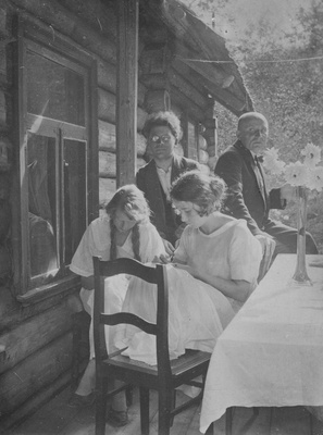 Suvitusi Kasaritsas Puiga talus 1921 ja 1922  duplicate photo