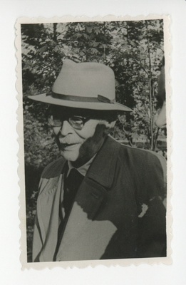 Friedebert Tuglas aias, 1968  duplicate photo