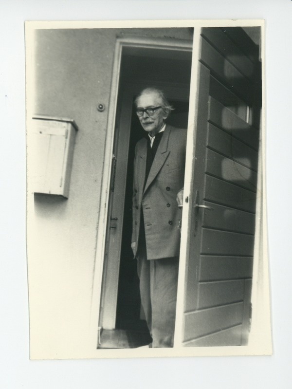 Friedebert Tuglas välisuksel, 03.09.1969