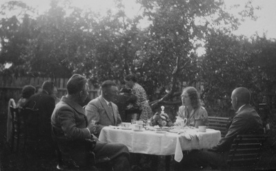 Vastuvõtt linnapea Alveri pool, millest võttis osa ms ka Grünthal-Ridala  similar photo