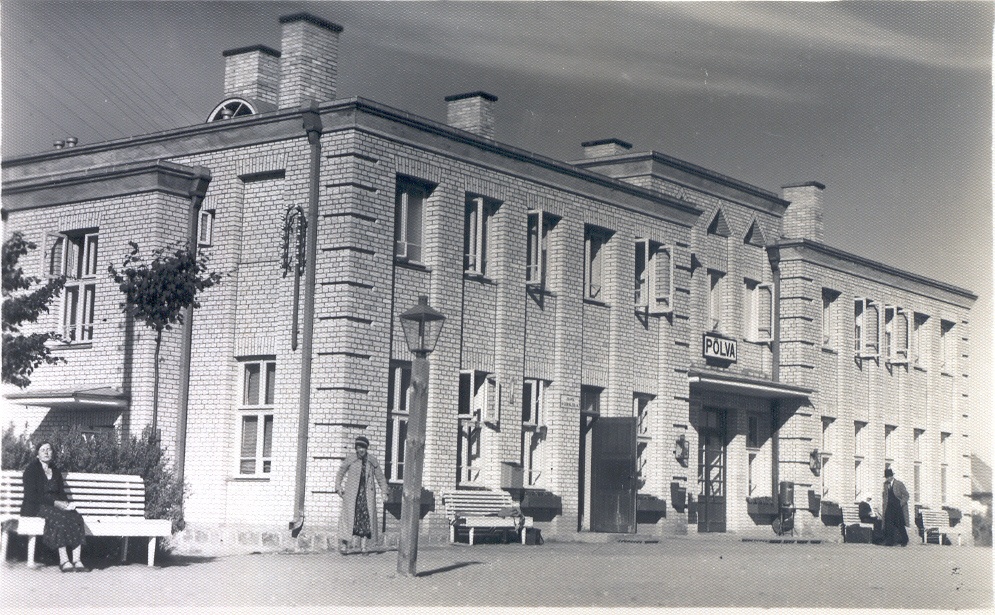 Photo postcard. Põlva. Building of Põlva Railway Station