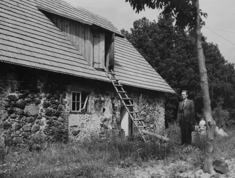 Ahja vana õllekoja ees, juuli 1938