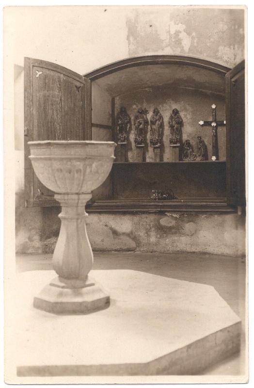 Photo postcard. Baptism Wagen in Haapsalu Toomkirik. 1928.