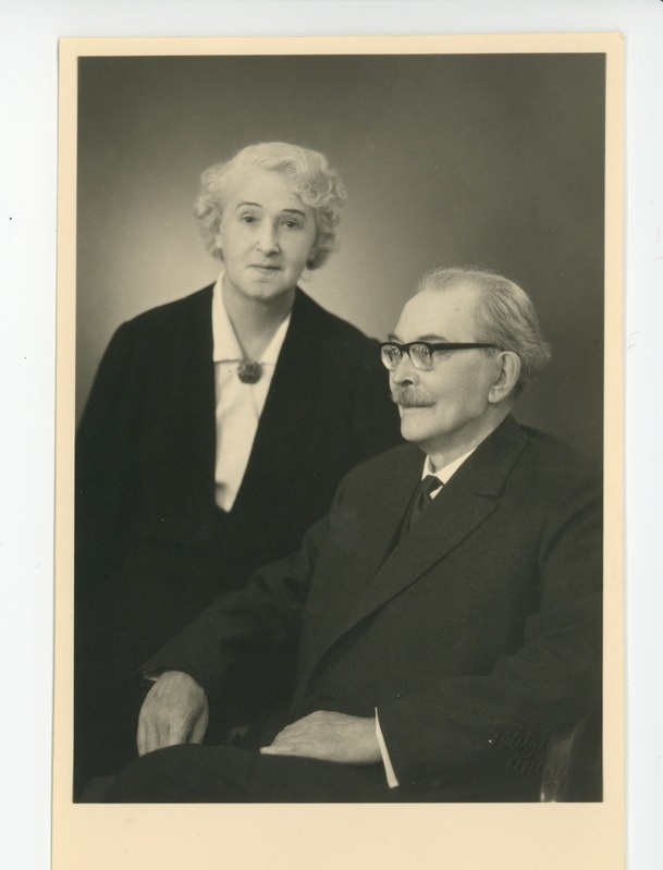 Elo Tuglas ja Friedebert Tuglas ühisportree, 01.1956
