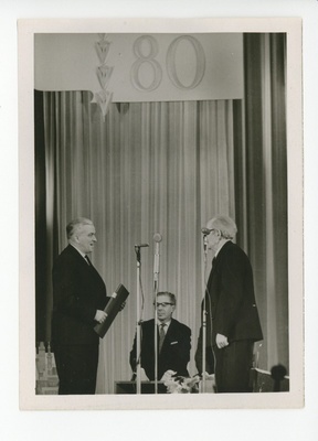 Friedebert Tuglast tervitab Albert Laus  similar photo