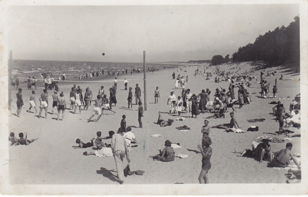 Narva-jõesuu. Sea beach