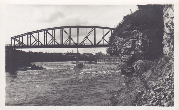 Narva railway bridge