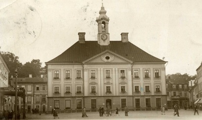 Tartu Raekoja Square and Raekoja, 1930. Photo o. Haidak.  similar photo