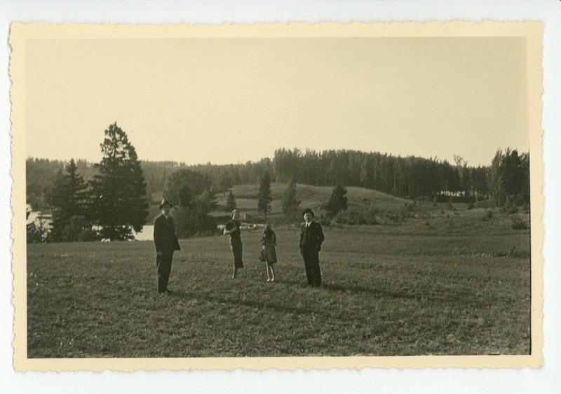 Saluste, 1938