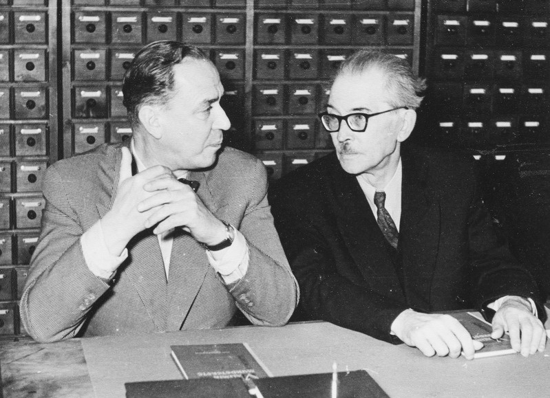 Koos Olavi Paavolaineniga Keele ja Kirjanduse Instituudis, september 1956