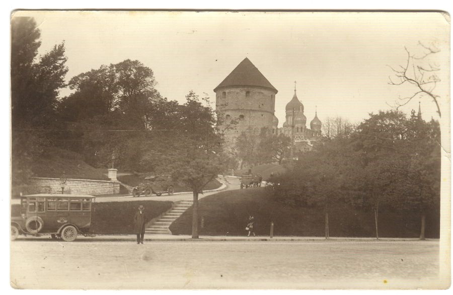 Harju Gate Mountain in Tallinn