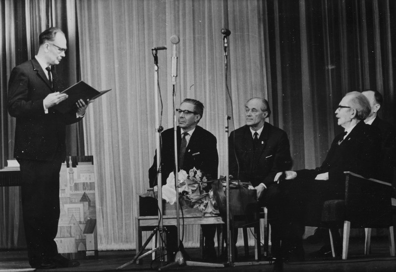 Juhan Smuul, Rudolf Sirge, Friedebert Tuglas