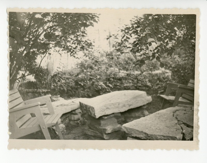 Vaade aiale mööbliga, 1959
