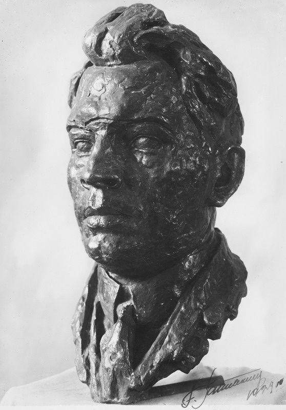 Ferdi Sannamehe skulptuurportree Friedebert Tuglasest