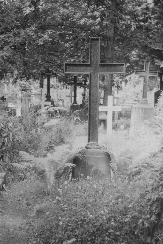 Gustav Suitsu vanemate haud Võnnu kalmistul