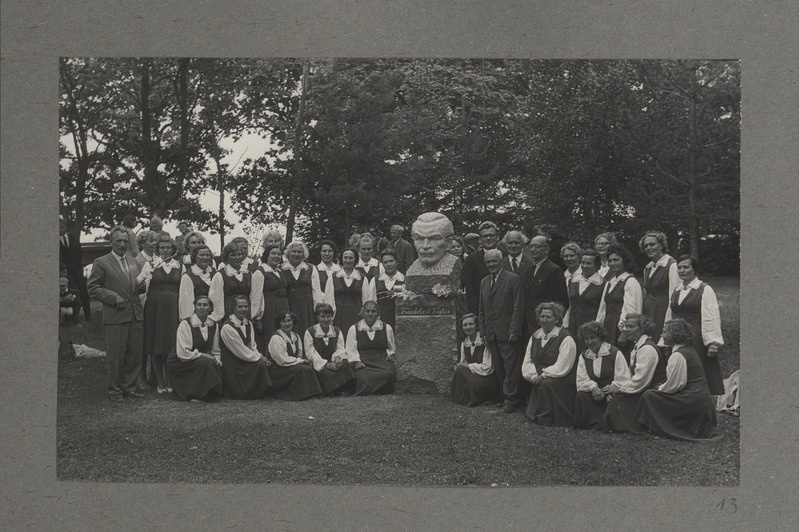 Lauluemad 27.08.1967 Friedebert Tuglase monumendi avamisel