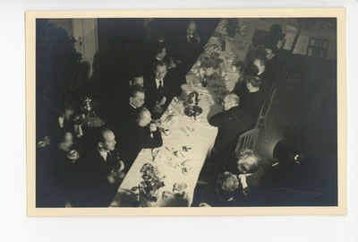 Vaade banketisaali Friedebert Tuglase juubelipeol Sinimandrias 02.03.1936  duplicate photo
