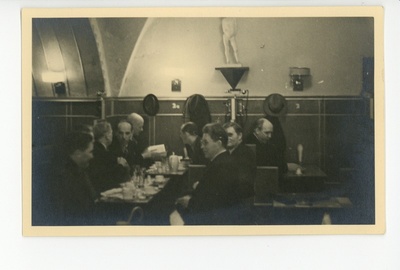 Johannes Semper, August Gailit, Juhan Sütiste, Friedebert Tuglas ja Mart Pukits Werneris  duplicate photo