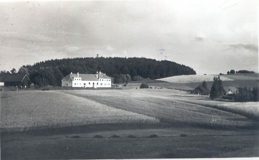 Photo postcard. Haanja. View of the stories of the Big Munamägi.