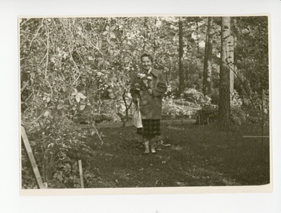 Linda Vilmre Tuglaste aias  duplicate photo