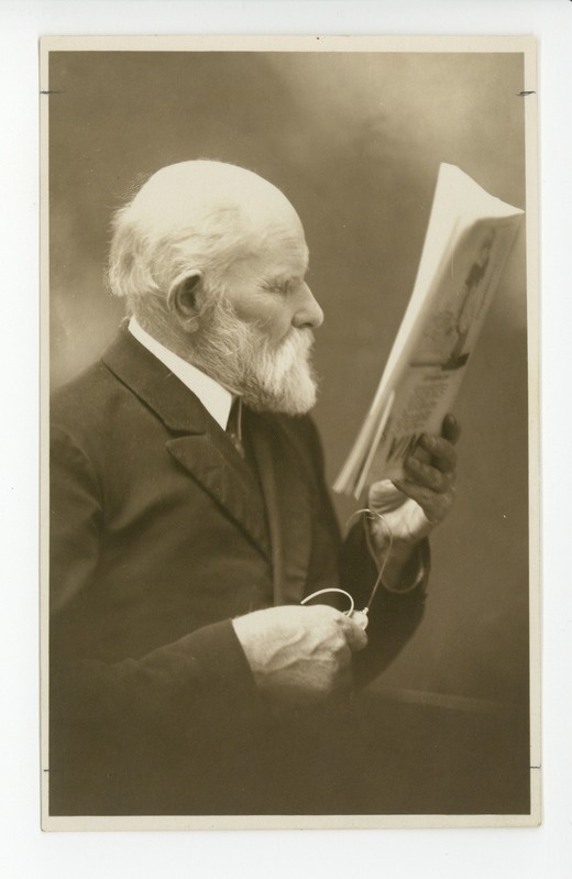Hindrik Prants lugemas, 1931