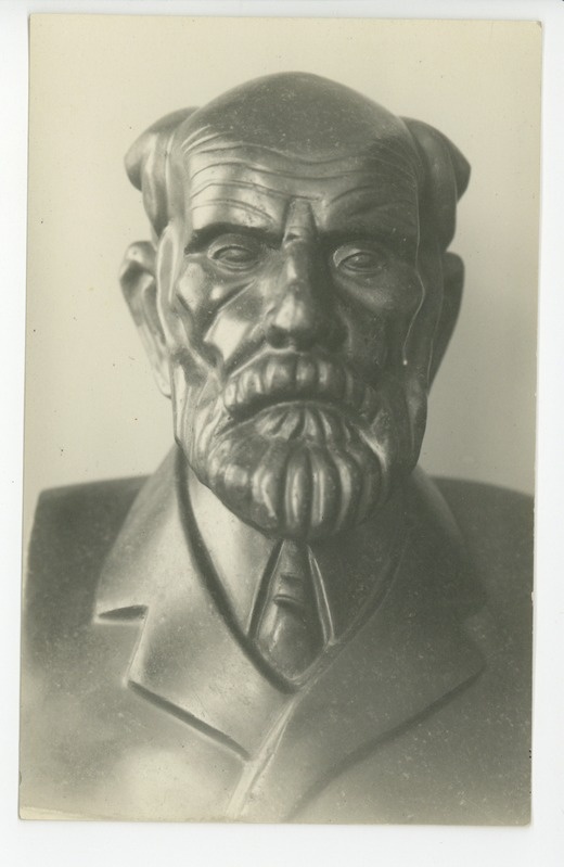 Hindrik Prants, graniit 1929, valmistanud kujur Aleksander Ipsberg