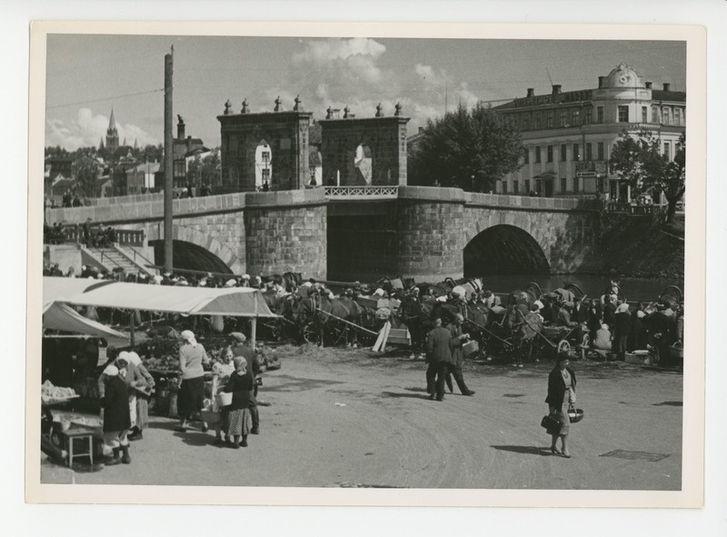 Tartu Kivisild ja turg, 1939