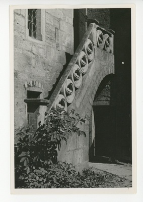 Kuressaare loss, trepp sisehoovil, 1937  duplicate photo