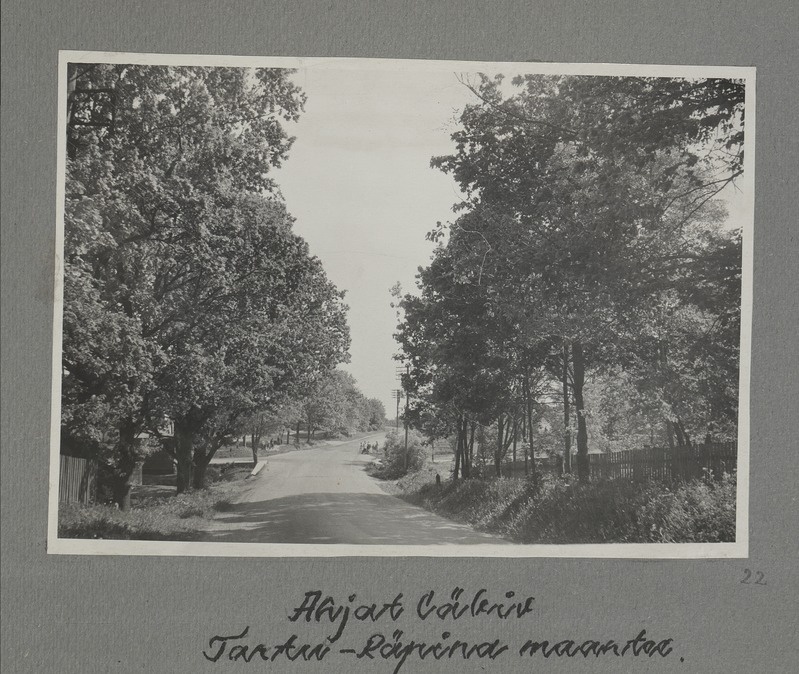 Ahjat läbiv Tartu-Räpina maantee