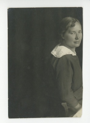 Täditütar Emma Vihvelin Valtmann  duplicate photo