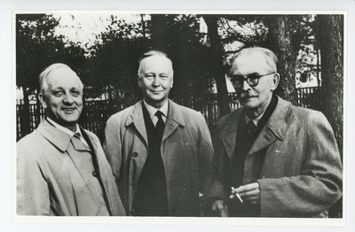 Helmer Winter, Oke Jokinen, Friedebert Tuglas suvi 1958  duplicate photo